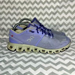 On cloud running shoes sz 7.5 women